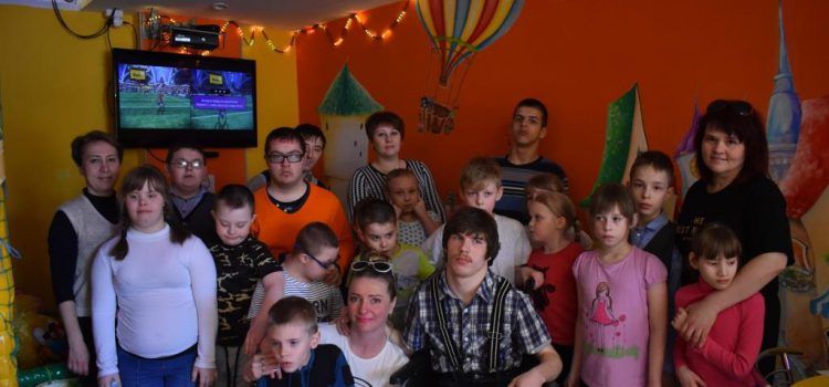 Цвети, Первомай!